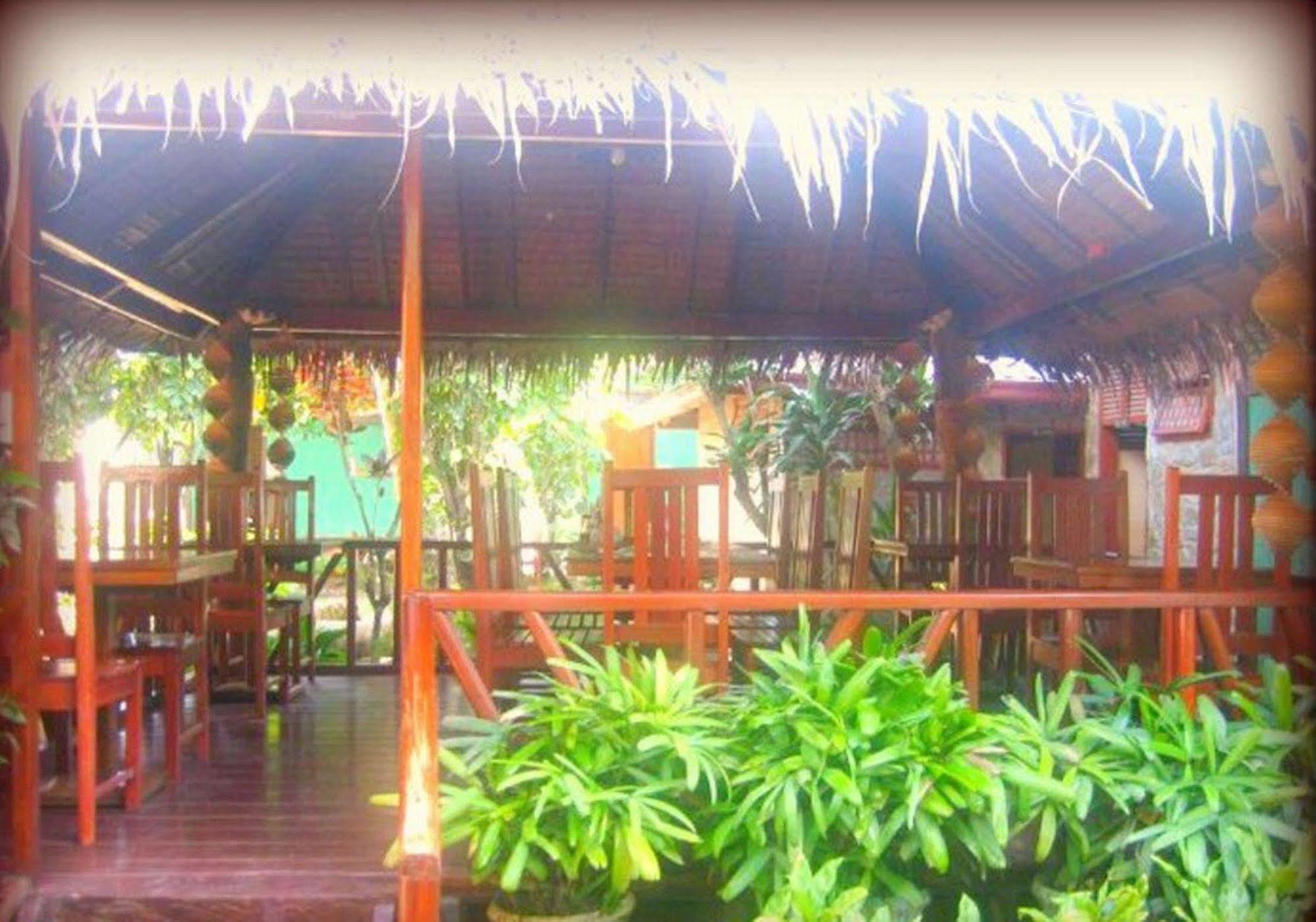 Pems Pension And Restaurant Taytay  Dış mekan fotoğraf